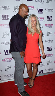 Kendra Wilkinson feet photo thumbnail