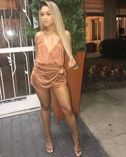 Jilly Anais feet photo thumbnail