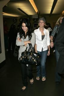Ashley Tisdale feet photo thumbnail