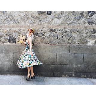 Blanca Suárez feet photo thumbnail
