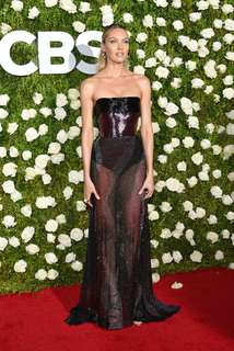 Candice Swanepoel feet photo thumbnail