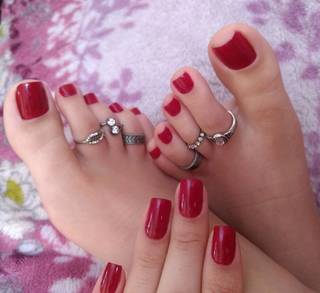 Isa Pes feet photo thumbnail