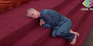 Katy Perry feet photo thumbnail