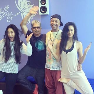Nicole Scherzinger feet photo thumbnail