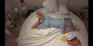 Katy Perry feet photo thumbnail