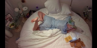 Katy Perry feet photo thumbnail