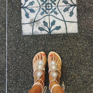 Cristina Ferreira feet photo thumbnail