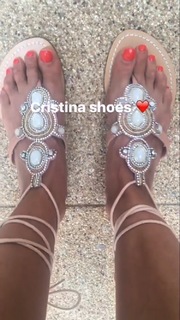 Cristina Ferreira feet photo thumbnail