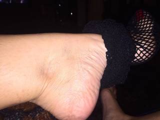 Karin Klemp feet photo thumbnail