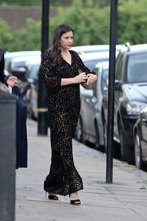 Liv Tyler feet photo thumbnail