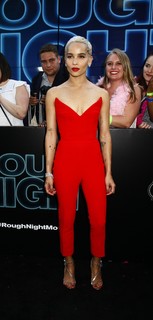 Zoë Kravitz feet photo thumbnail
