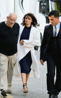Penélope Cruz feet photo thumbnail