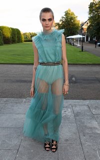Cara Delevingne feet photo thumbnail