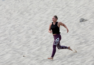 Ronda Rousey feet photo thumbnail