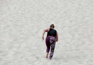 Ronda Rousey feet photo thumbnail