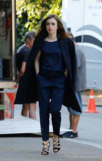 Lily Collins feet photo thumbnail