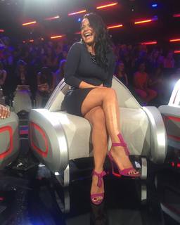 Christina Milian feet photo thumbnail