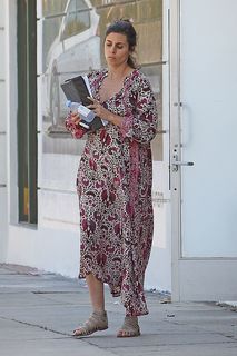 Jamie-Lynn Sigler feet photo thumbnail