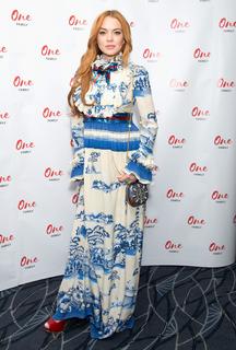 Lindsay Lohan feet photo thumbnail