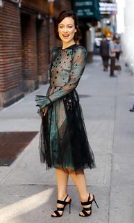 Olivia Wilde feet photo thumbnail