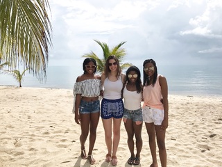 Simone Biles feet photo thumbnail