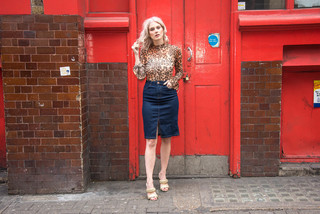 Ashley James feet photo thumbnail