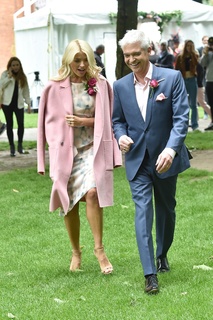 Holly Willoughby feet photo thumbnail