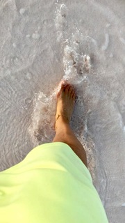 Thalía feet photo thumbnail