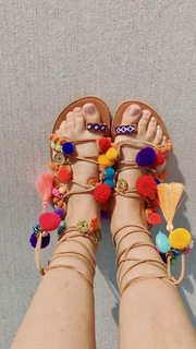 Thalía feet photo thumbnail
