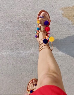 Thalía feet photo thumbnail