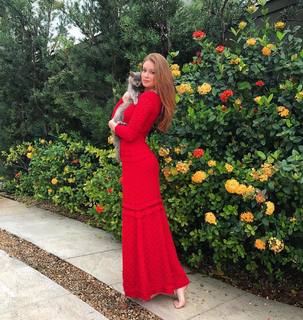 Marina Ruy Barbosa feet photo thumbnail