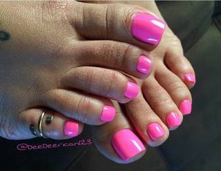 Deedee Rican feet photo thumbnail