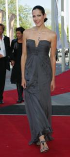 Bettina Zimmermann feet photo thumbnail