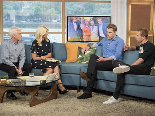 Holly Willoughby feet photo thumbnail