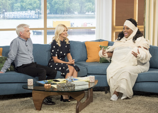 Holly Willoughby feet photo thumbnail