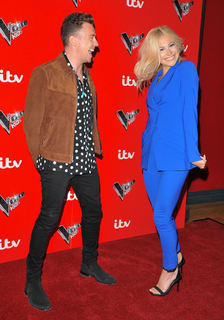 Pixie Lott feet photo thumbnail