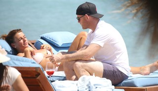 Coleen Rooney feet photo thumbnail
