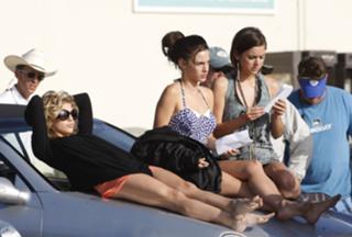 Jessica Lowndes feet photo thumbnail
