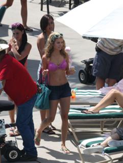 AnnaLynne McCord feet photo thumbnail