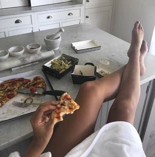 Lucy Mecklenburgh feet photo thumbnail