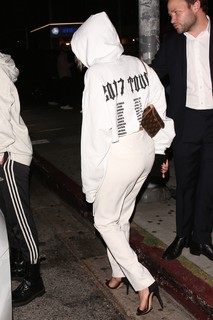 Sofia Richie feet photo thumbnail