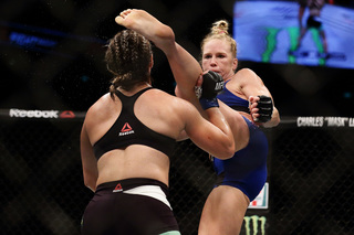 Holly Holm feet photo thumbnail