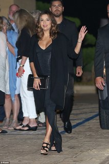 Eva Longoria feet photo thumbnail