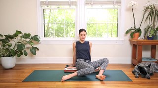 Adriene Mishler feet photo thumbnail