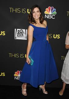 Mandy Moore feet photo thumbnail