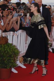 Marion Cotillard feet photo thumbnail
