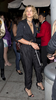 Sofia Richie feet photo thumbnail