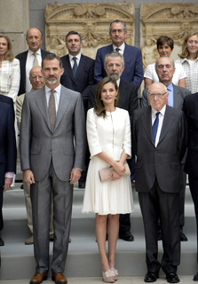 Queen Letizia of Spain feet photo thumbnail
