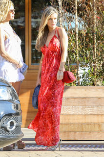 Joanna Krupa feet photo thumbnail
