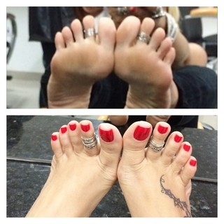 Karin Klemp feet photo thumbnail